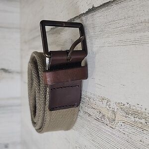 Eddie Bauer military woven olive belt with leather detail Size 32 made in USA